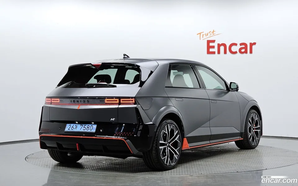 Hyundai Ioniq 5 N 2025 — миниатюра 2