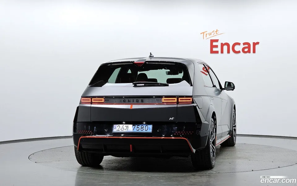 Hyundai Ioniq 5 N 2025 — миниатюра 4