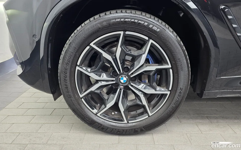 BMW X4 xDrive20i M 2023 — миниатюра 5