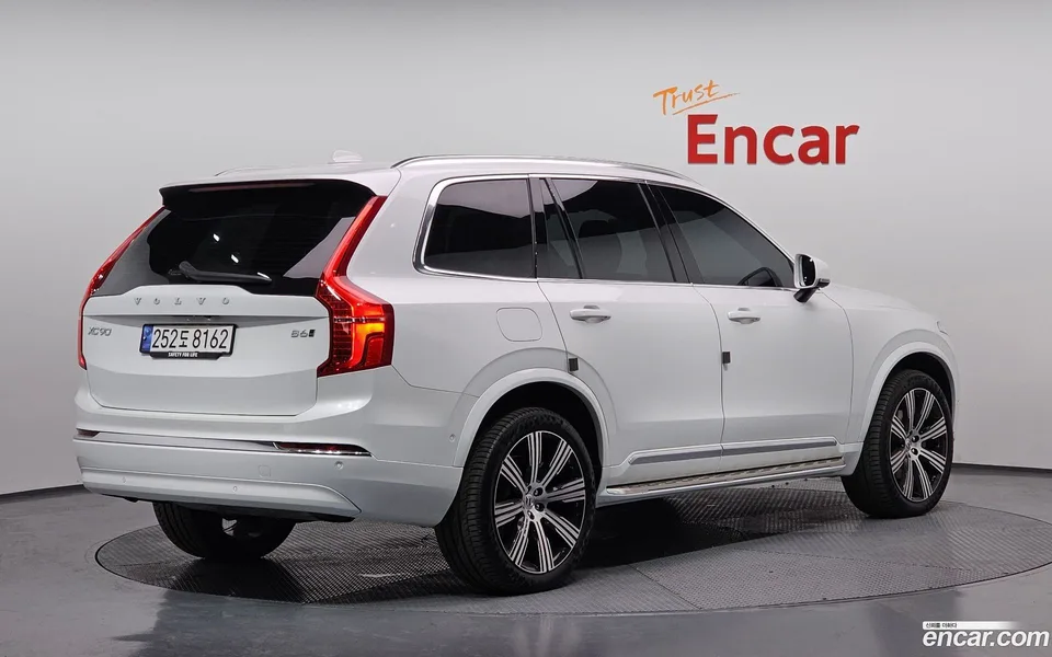 Volvo XC90 B6 2024 — миниатюра 2