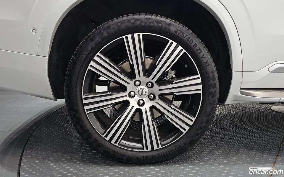 Volvo XC90 B6 2024 — миниатюра 5