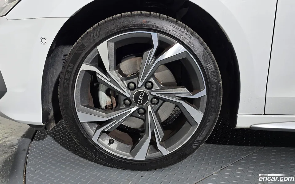 Audi A3 (8Y) 40 TFSI 2023 — миниатюра 5