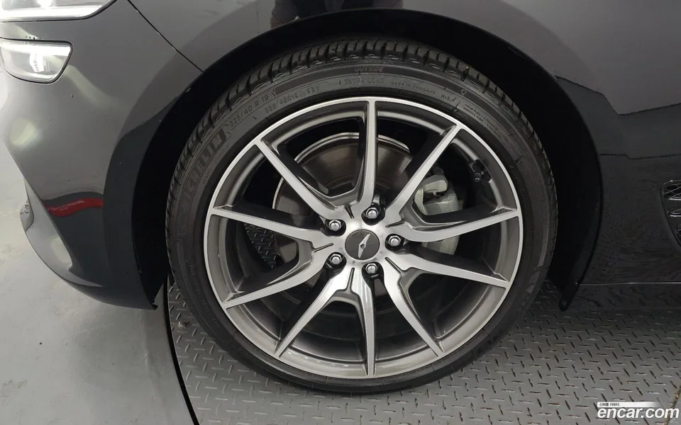 Genesis G70 2.0T 2WD 2022 — миниатюра 5