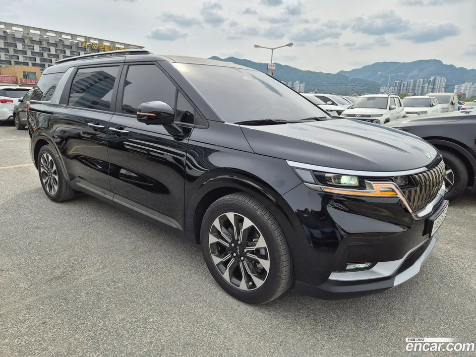 Kia Carnival 9 2022 — миниатюра 3