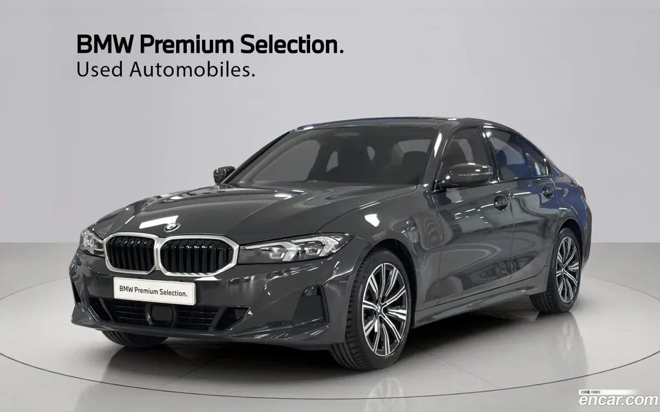 BMW 3 Series 320i 2025 — фото 1, купить с доставкой в Москву