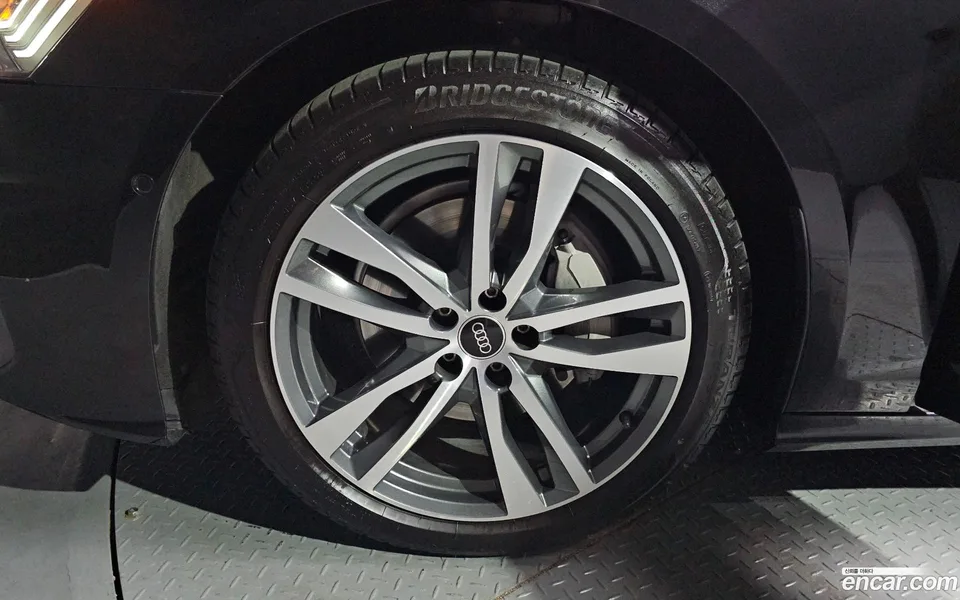 Audi A6 45 TFSI 2022 — миниатюра 5