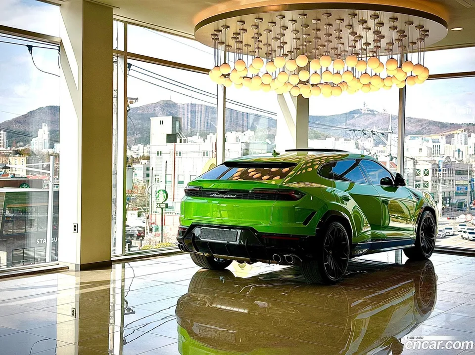Lamborghini Urus 4.0 V8 SE 2026 — миниатюра 4
