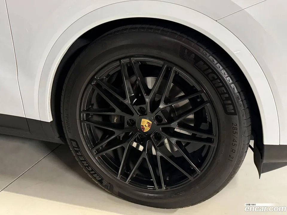 Porsche Cayenne 3.0 2023 — миниатюра 5