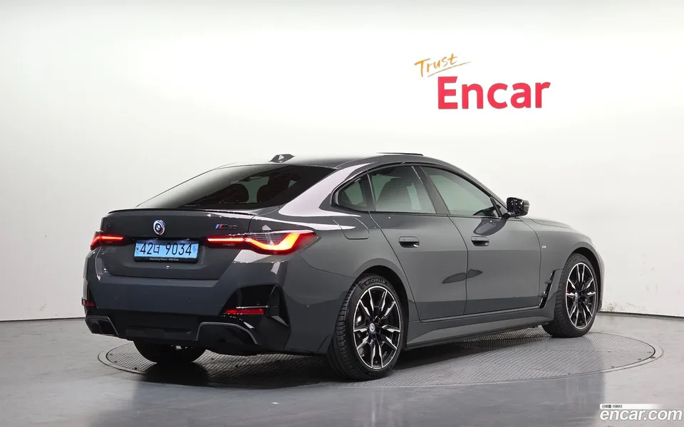 BMW i4 M50 2023 — миниатюра 2