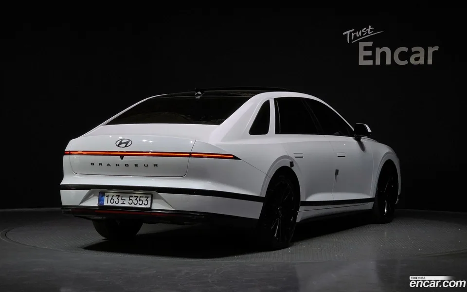 Hyundai Grandeur Hybrid 2023 — миниатюра 2