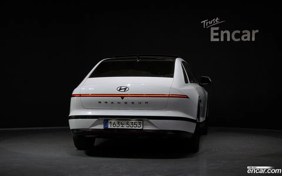 Hyundai Grandeur Hybrid 2023 — миниатюра 4