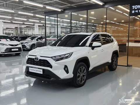 Toyota RAV4 2025 купить в Москве