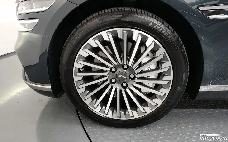 Genesis Electrified G80 e-AWD 2023 — миниатюра 5