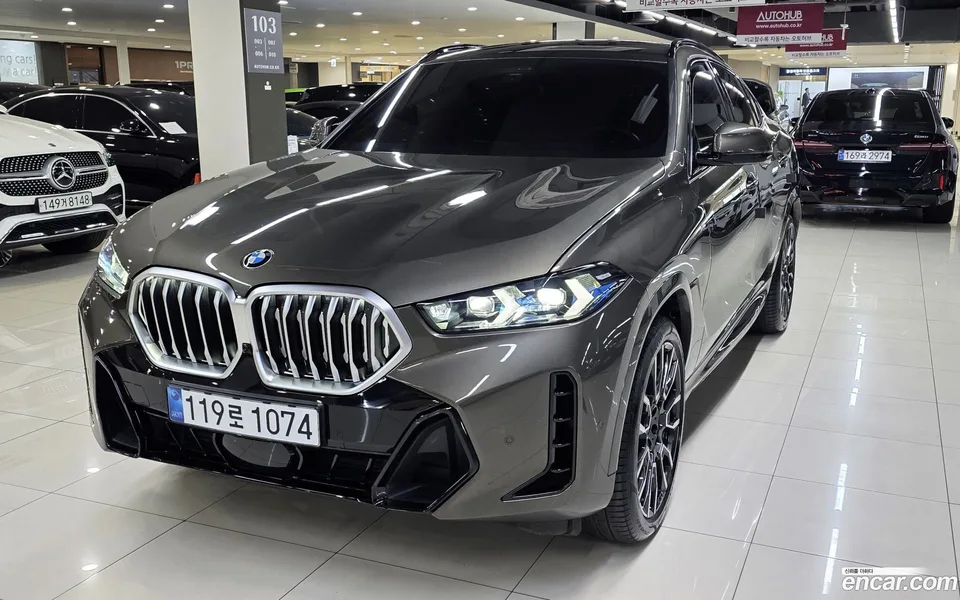 BMW X6 xDrive40i M 2025 — миниатюра 2