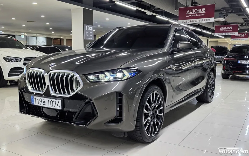 BMW X6 xDrive40i M 2025 — фото 1, купить с доставкой в Москву