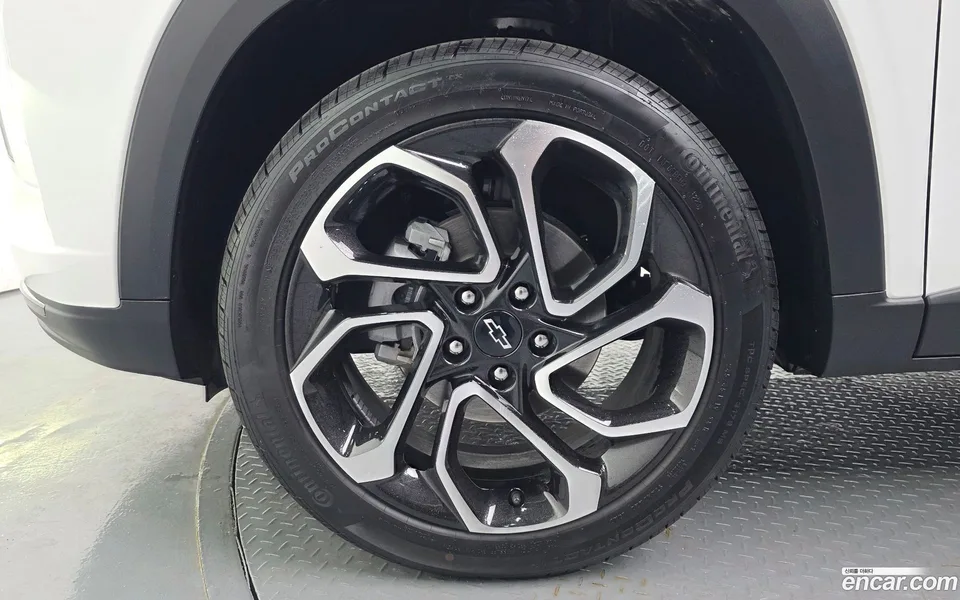 Chevrolet Trax Crossover 1.2 RS 2023 — миниатюра 5