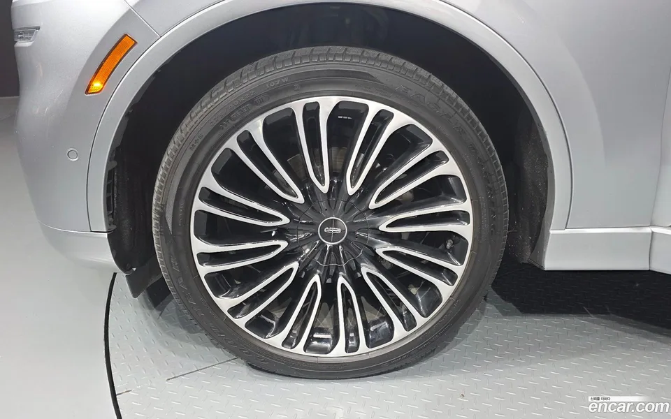 Lincoln Aviator 3.0 AWD 2022 — миниатюра 5