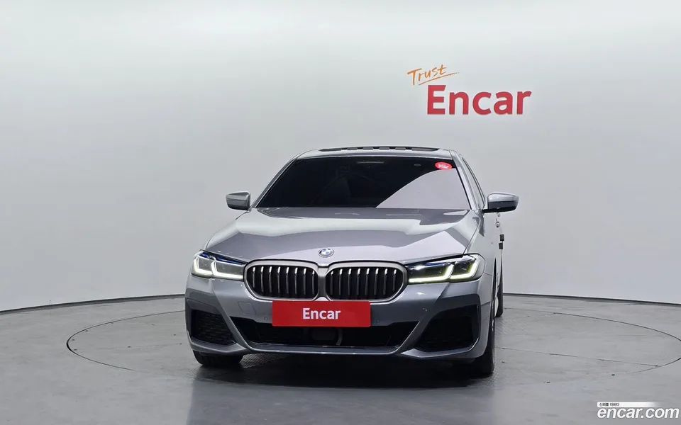 BMW 5 Series 530i M 2022 — миниатюра 3