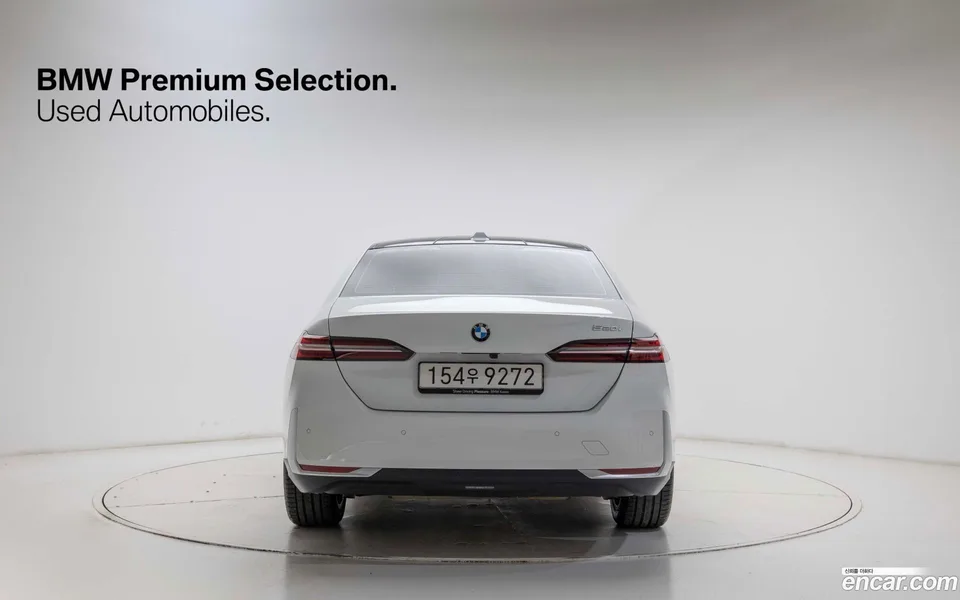 BMW 5 Series 520i 2025 — миниатюра 3