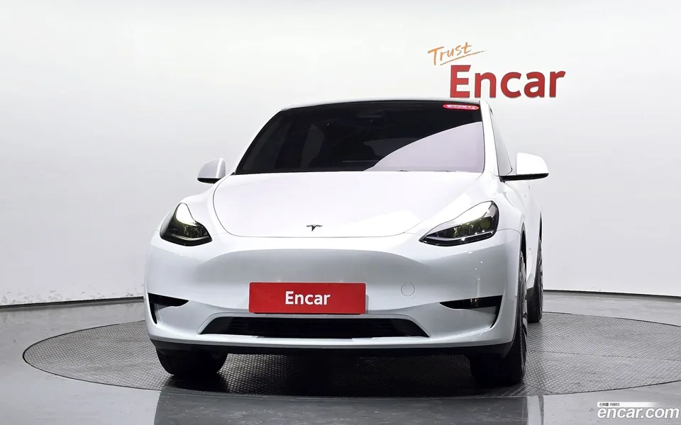 Tesla Model Y RWD 2024 — миниатюра 3