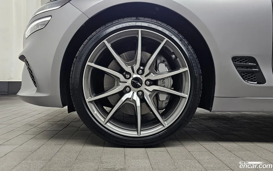 Genesis G70 3.3T 4WD 2023 — миниатюра 5