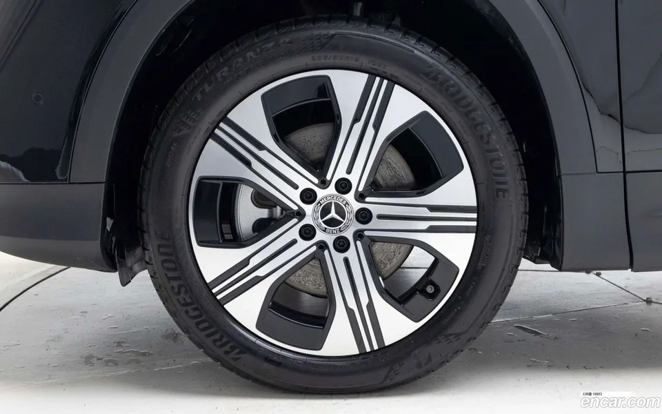 Mercedes-Benz EQB EQB300 4MATIC 2025 — миниатюра 2