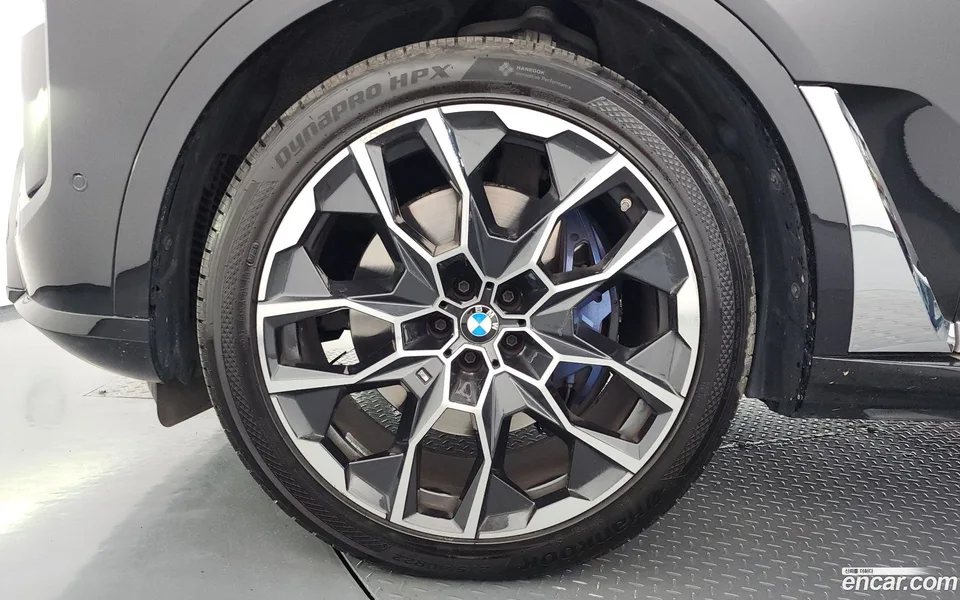 BMW X7 xDrive 40i M 7 2023 — миниатюра 4
