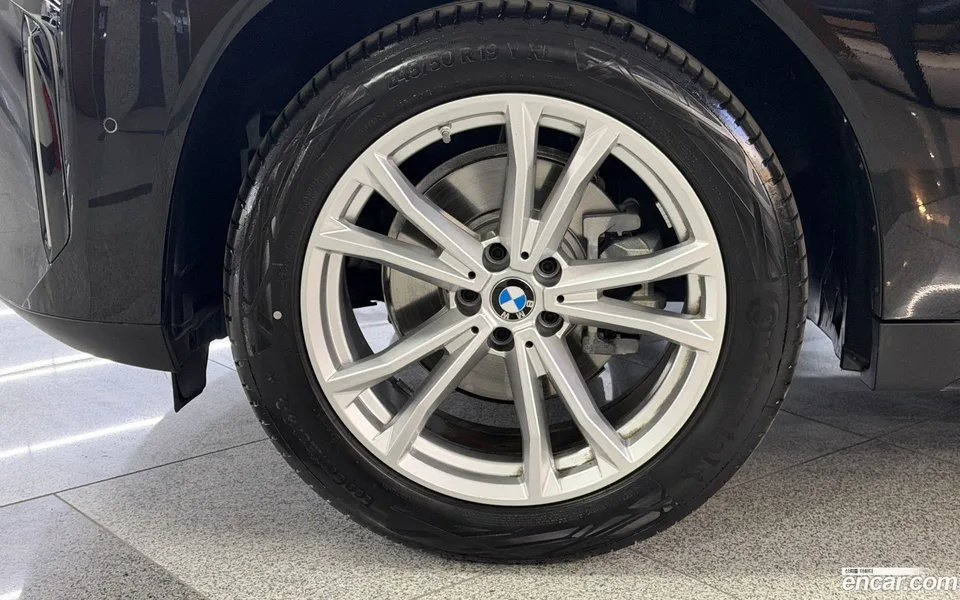 BMW X3 xDrive 20 2025 — миниатюра 5