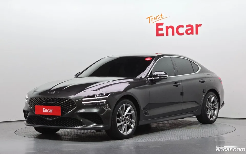 Genesis G70 2.5T 4WD 2025 — фото 1, купить с доставкой в Москву