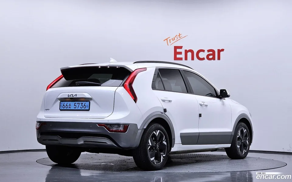 Kia Niro EV 2024 — миниатюра 2