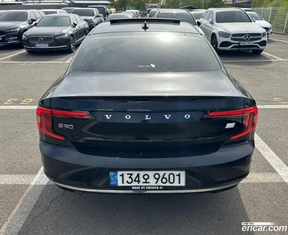 Volvo S90 T8 AWD 2022 — миниатюра 3
