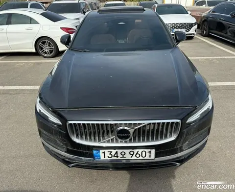 Volvo S90 2022 купить в Москве