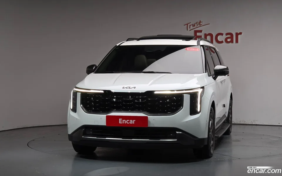 Kia Carnival HEV 9 X Line 2025 — миниатюра 3