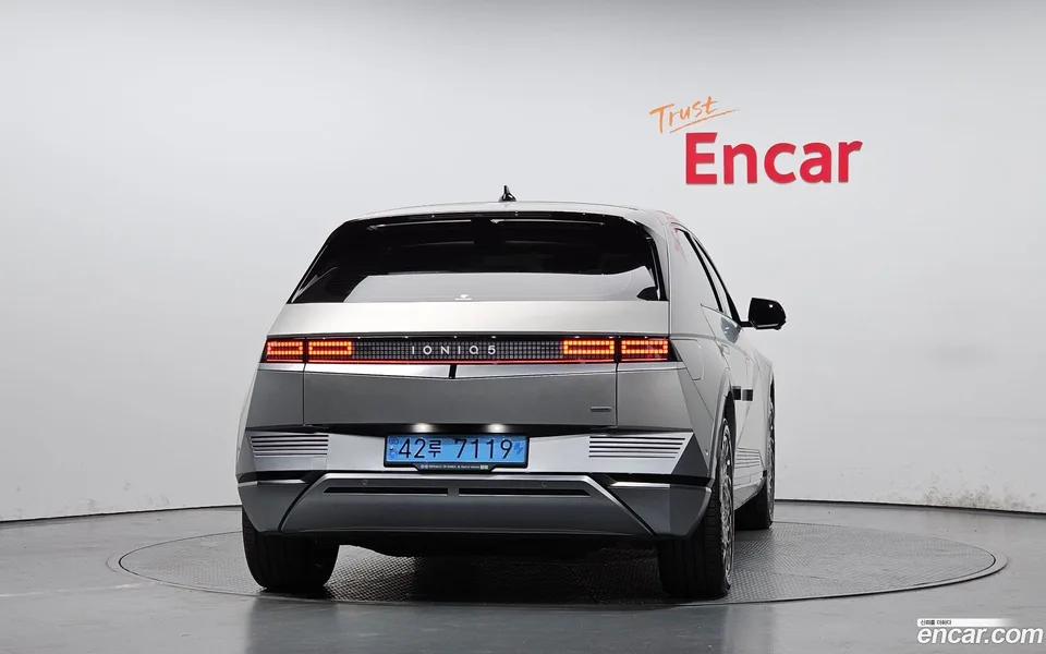 Hyundai Ioniq 5 AWD 2023 — миниатюра 4
