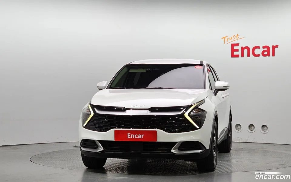 Kia Sportage 2.0 2WD 2023 — миниатюра 3