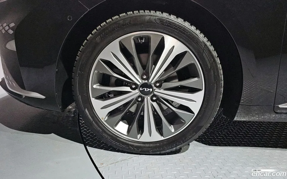 Kia K8 Hybrid 2023 — миниатюра 2
