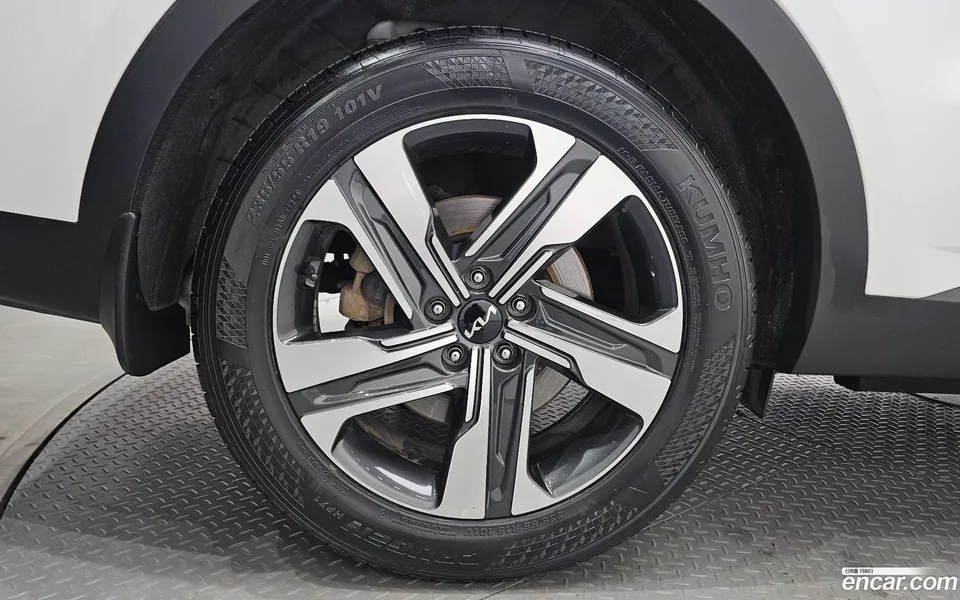 Kia Sorento HEV 1.6 2WD 2023 — миниатюра 2