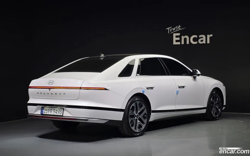 Hyundai Grandeur 2.5 2WD 2024 — миниатюра 2