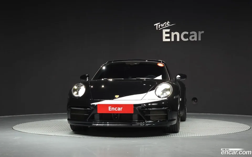 Porsche 911 (992) 4 GTS 2023 — миниатюра 3