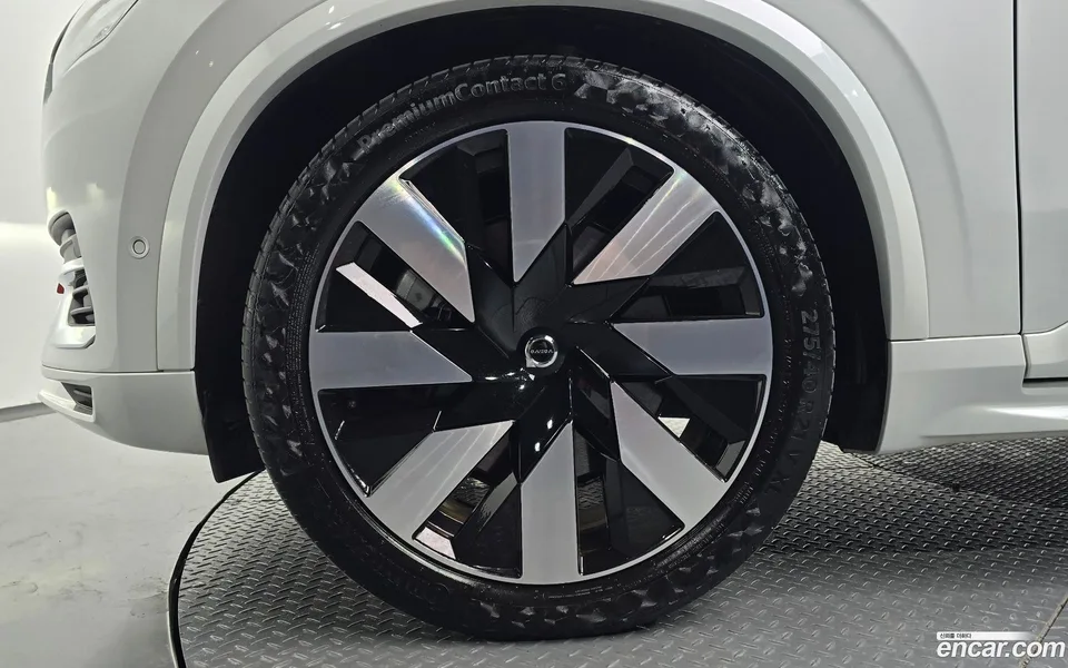 Volvo XC90 T8 2024 — миниатюра 5