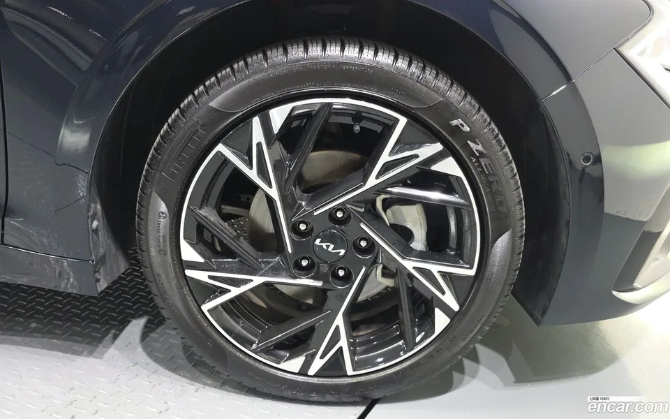 Kia K5 Hybrid 2024 — миниатюра 2