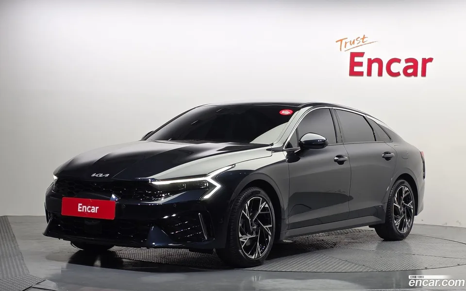 Kia K5 Hybrid 2024 — фото 1, купить с доставкой в Москву