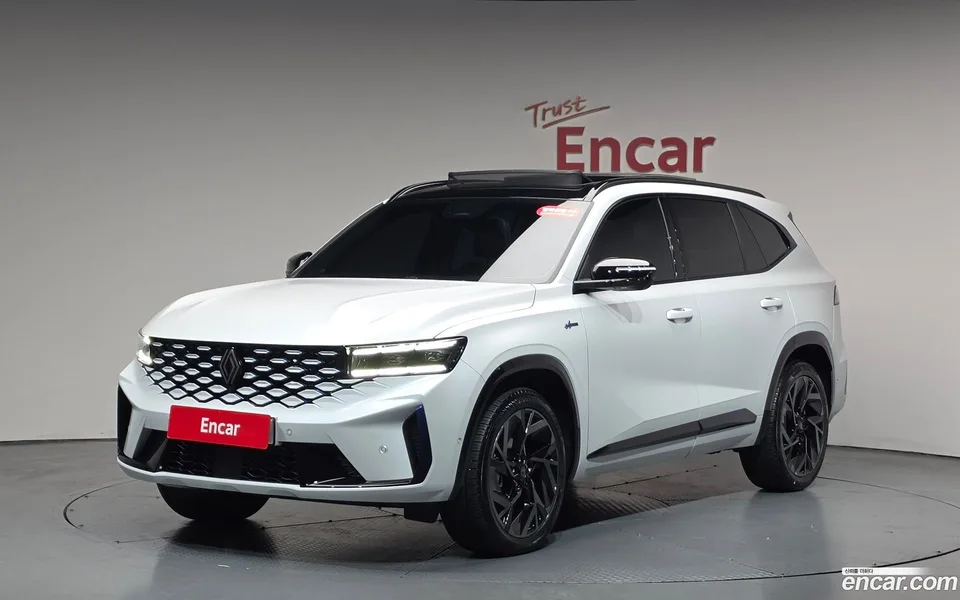 Renault Samsung Grand Koleos 1.5 E-TECH 2WD 2025 — фото 1, купить с доставкой в Москву