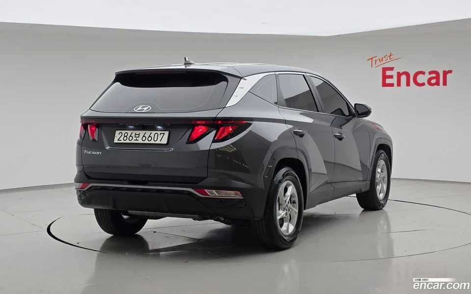 Hyundai Tucson 1.6 2WD 2022 — миниатюра 2