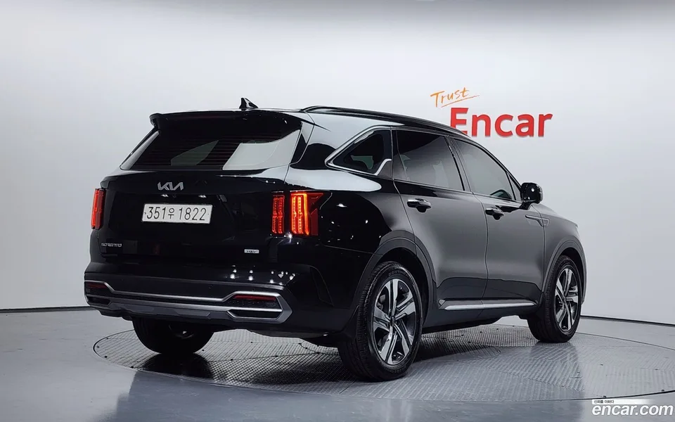 Kia Sorento HEV 1.6 2WD 2023 — миниатюра 2