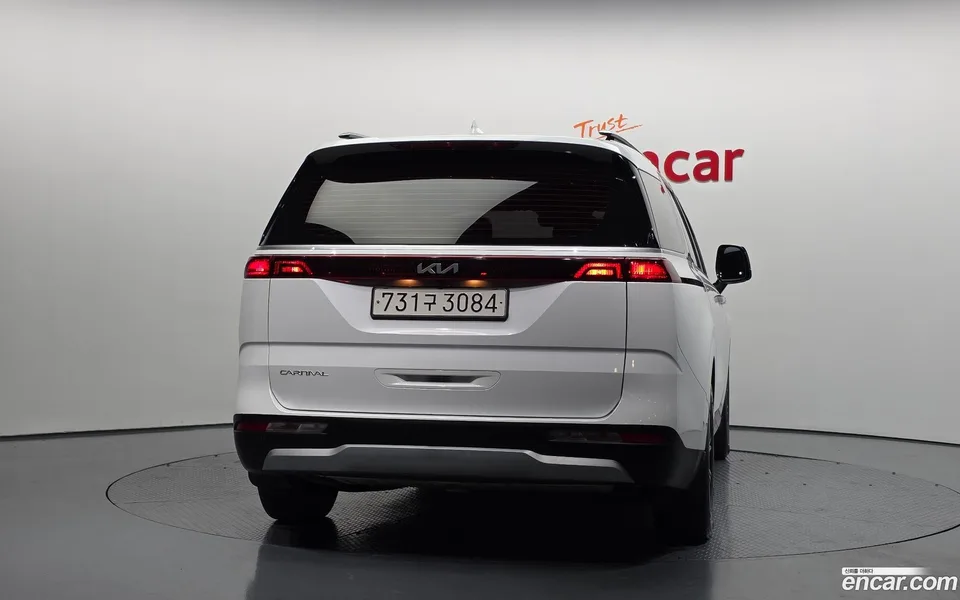 Kia Carnival 11 2022 — миниатюра 4