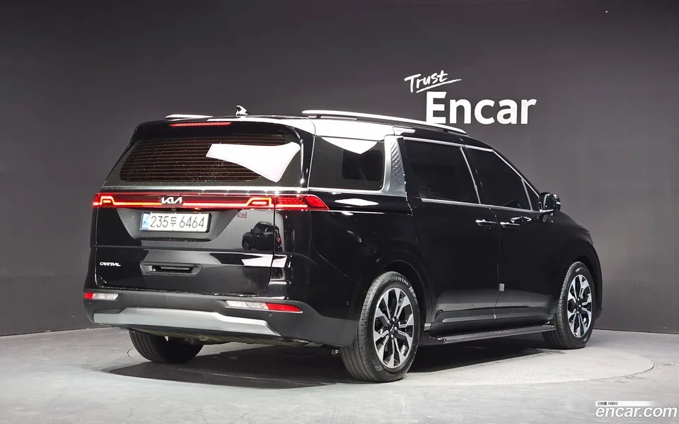 Kia Carnival 7 2023 — миниатюра 2