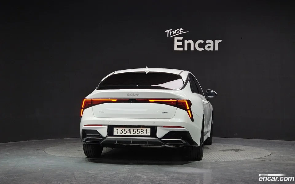 Kia K5 Hybrid 2023 — миниатюра 4