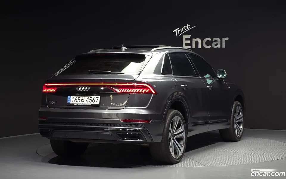 Audi Q8 (4M) 55 TFSI 2022 — миниатюра 2