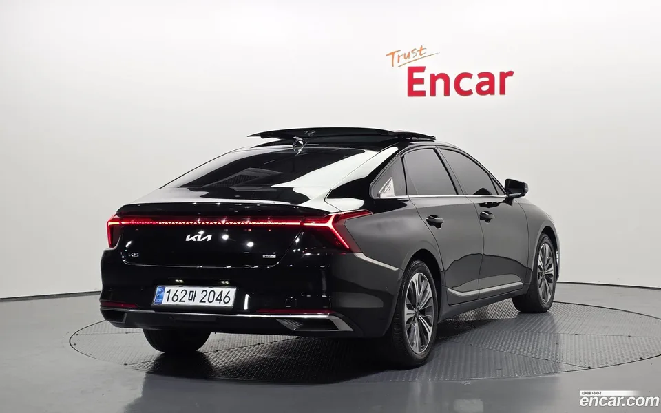 Kia K8 Hybrid 2022 — миниатюра 2